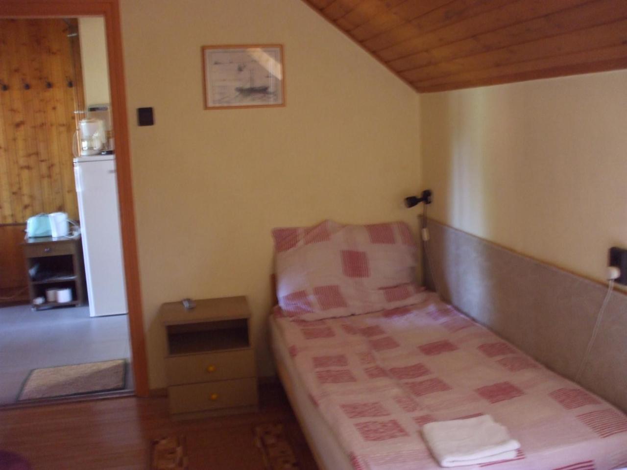 Hepphaz Apartment