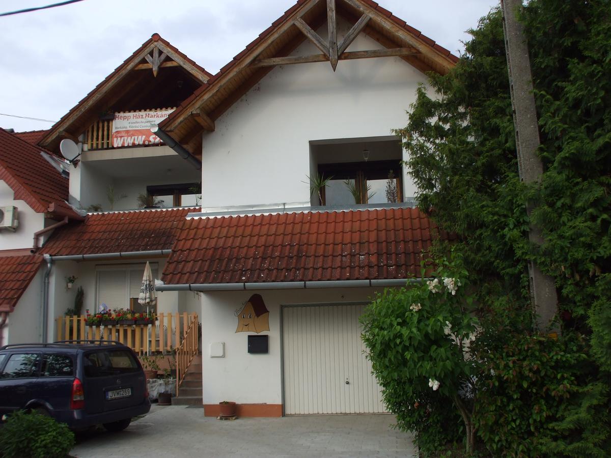 Apartment Hepphaz Harkany